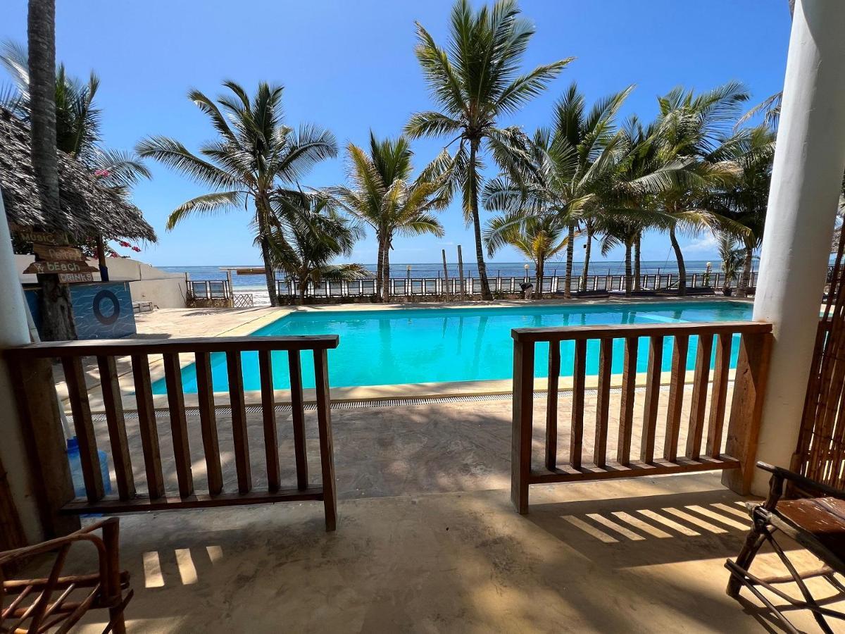 Sky & Sand Zanzibar Beach Resort Pwani Mchangani Exterior photo